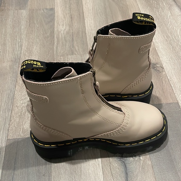 DR. MARTENS JETTA ZIPPED SENDAL LEATHER PLATFORM BOOTS - Picture 14 of 16